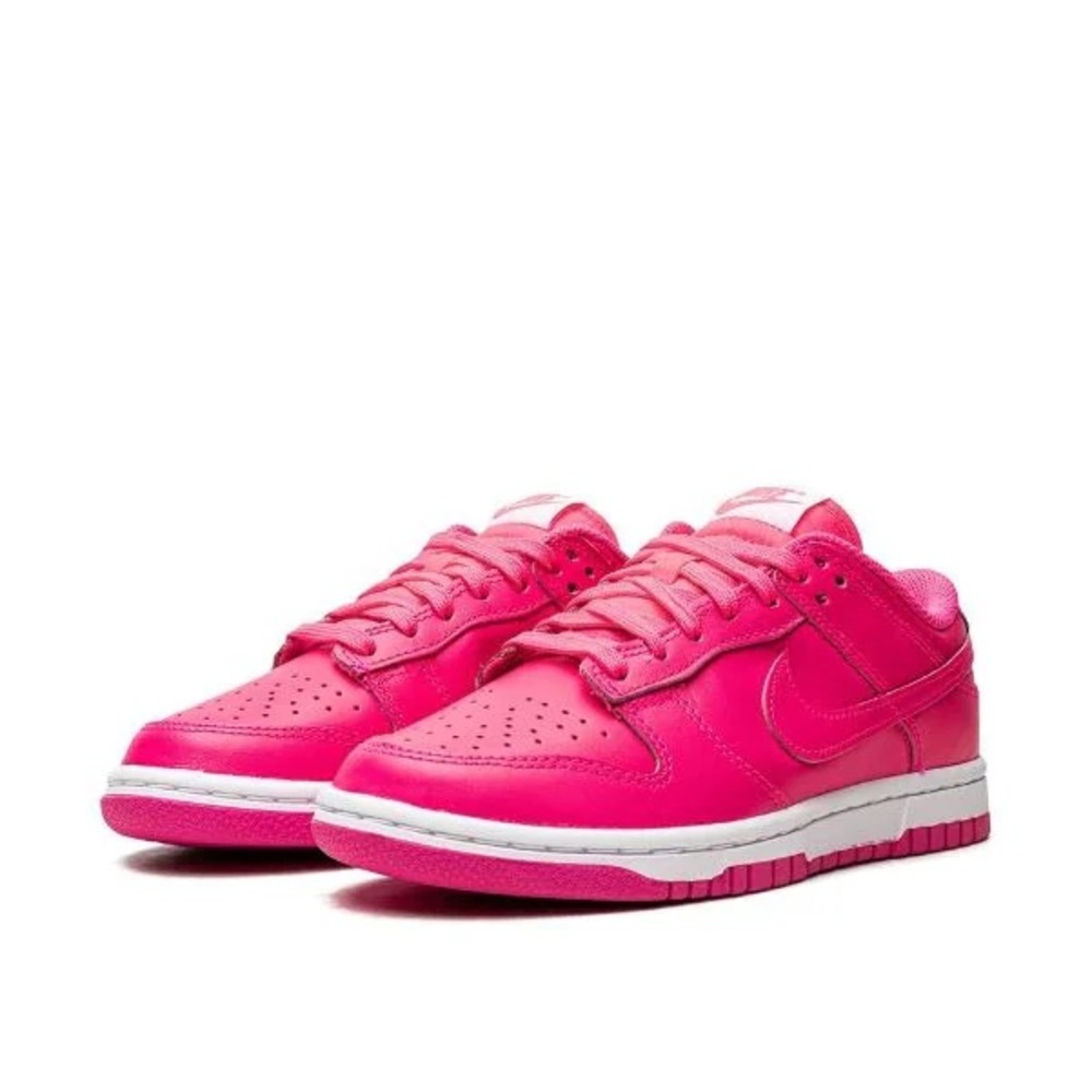 Nike Dunk Low Sneaker Hyper Hot Pink US 8 Leather $195 NWOB